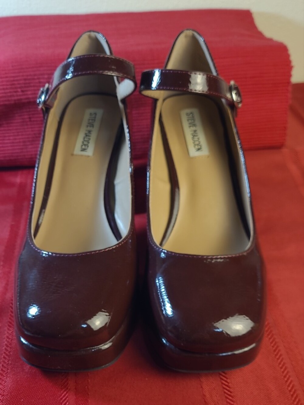 NWOT Steve Madden Darcey Wine Patent Platform Mary Jane Heel Size 9M - Picture 3 of 11